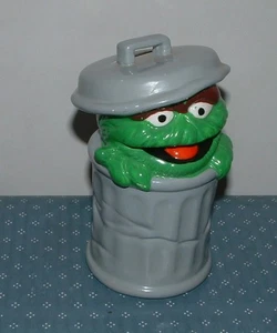 BANCO DE MONEDAS DE CERÁMICA DE COLECCIÓN CALLE SÉSAMO OSCAR EL GRUÑÓN - AÑOS 80 - USADO - Imagen 1 de 5