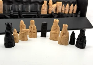 Ann CARLTON Medieval Isle of Lewis chess Set with Case Made in England - Picture 1 of 17