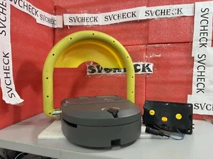SMART PARKING LOCK 004A30B001F3AC4 AUTOMATIC PARKING SPACE FOLDABLE PROTECTOR - Picture 1 of 12