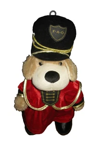 FAO schwarz 12 Zoll Patrick der Welpe Plüschhund Soldat Garde königlich rote Uniform Weihnachten - Bild 1 von 5