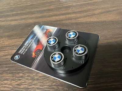 Tampa da haste da válvula do pneu BMW M5 M3 M6 E39 E60 E65 E90 E46 E30 E92 428i M4 745Li 545i  - Imagem 1 de 4