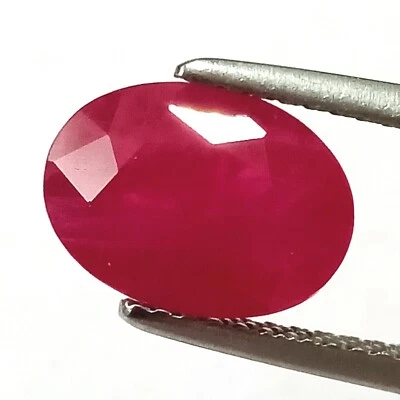 3 Carat Size,Mozambique Natural Ruby ,3.20 Cts,Mozambique Ruby,African Ruby Oval - Image 1 of 4