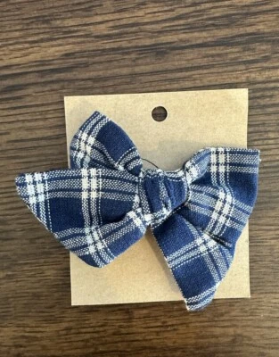 Acessórios de cabelo laço feminino clipe xadrez azul e creme novo com etiquetas  - Imagem 1 de 3