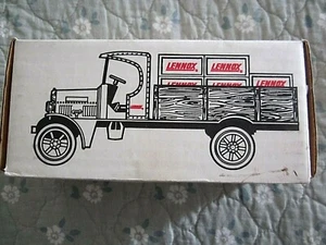 Ertl Lennox 1925 Kenworth Crate Bank Die Cast 1/25 Scale NEW - Picture 1 of 8