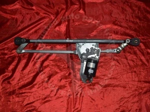 BMW E53 X5'es FRONT WINDOW WINDSHIELD WIPER SYSTEM LINKAGE DRIVE MOTOR MECHANISM - Picture 1 of 11