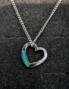 Vintage Nickle Silver Necklace Heart Resin Filled Turquoise - Picture 1 of 1