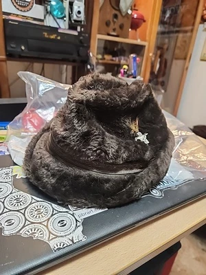 Sombrero cubo Fedora de piel sintética marrón de colección con orejeras banda cosida Mustang años 60 Foto 1 de 4