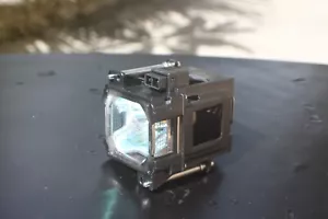 JVC - LÁMPARA PROYECTOR - CON CARCASA - DLA-RS1 - BONITA - Imagen 1 de 3