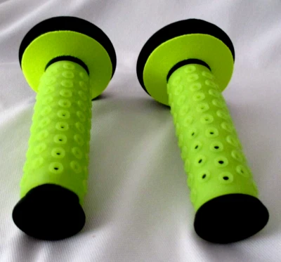 OAKLEY GRIPS NUEVO NEGRO CON MANGAS NEÓN VERDE SUBLIME DONUTS NEÓN B-1B BMX VINTAGE Foto 1 de 4