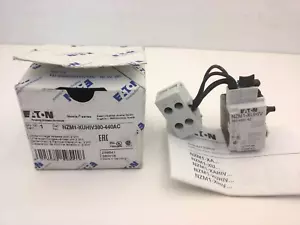 EATON NZM1-XUHIV380-440AC RILASCIO SOTTOTENSIONE 380-440VAC +2EARLY NUOVO CON SCATOLA - Foto 1 di 5