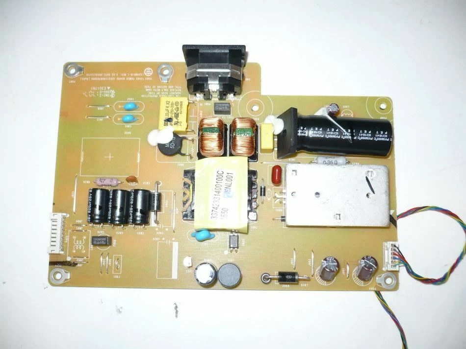 PLACA FUENTE DE ALIMENTACIÓN MONITOR LENOVO T24I-10 100165552-4800-02448 / 320211008702000 Foto 1 de 1