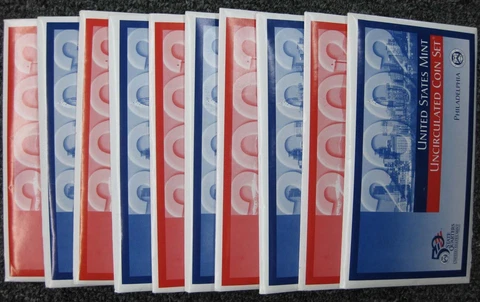 Lot of 5 Government 2002 Uncirculated Mint Sets P&D Cover