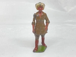 Landgirl By Britains  (N yel 194) #535 - Picture 1 of 6