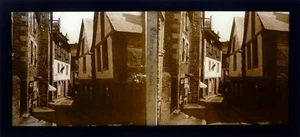 Bretagne.Dinan.Côtes-d'Armor.Une Rue.Stereoansicht auf Glas 6x13cm.Stereo.1930. - Bild 1 von 1