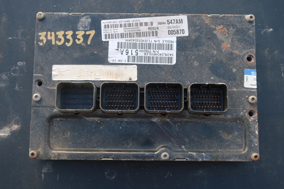 Jeep Grand Cherokee 2005-2006 motor ECM (A26) 56044547am Foto 1 de 1