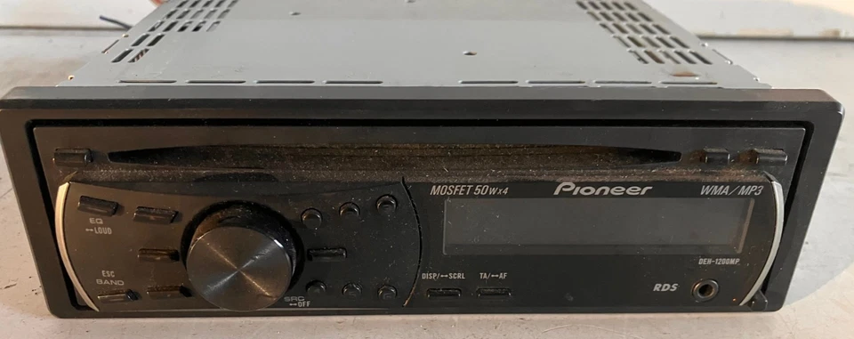 Pioneer CD-Player Model No. DEH-1200 MP Nr.000542 - Bild 1 von 3