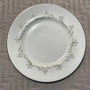 Royal Doulton silver floral salesman sample dinner plate - Picture 1 of 4