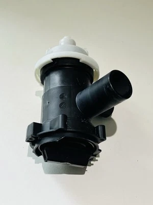 Bosch Washing Machine WAB24161GB/01 Drain Pump - Image 1 of 4