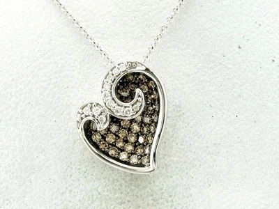 Colar pingente LeVian ouro branco 14K 18" para ela com diamante branco 0,50 quilates - Imagem 1 de 4