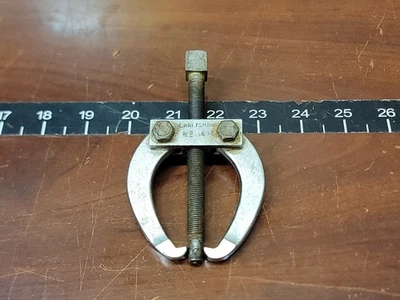 Craftsman USA Gear And Bearing Puller 4694 3” Spread - Image 1 of 4