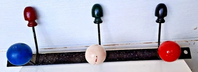 ANCIEN ET GRAND PORTE MANTEAU   A  6  BOULES  LONGUEUR  68CM - Photo 1/4