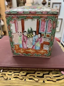 Chinese Rose Medallion Square Tea Caddy With Lid Antique Late 19th C - Picture 1 of 8