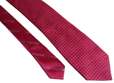 CORBATA DE SEDA ROJA, 'Primer principal' tejida geométrica por Eagle, 60" de largo, nueva sin etiquetas Foto 1 de 3