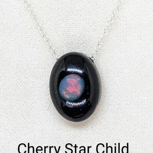 Sterling silver flashy red green genuine opal pendant on 925 chain necklace BNWT - Picture 1 of 10