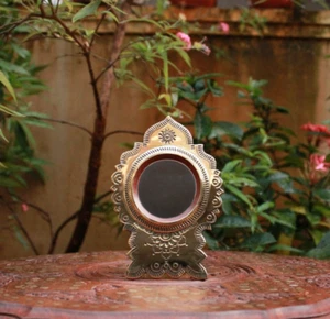 Aranmula Kannadi Metal Mirror Small Perfect Image Table Top Mirror Makup Gift - Picture 1 of 9