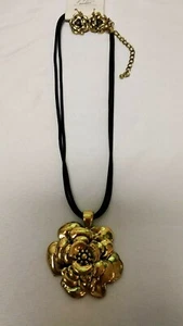 Black and Gold Flower Rope Necklace with Earrings - New - Picture 1 of 1