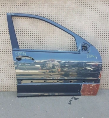 Mercedes Benz Clase C 2001-2007 pasajero derecho carcasa puerta delantera OEM DRF96 Foto 1 de 4