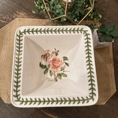 PORTMEIRION Botanic Roses Square Salad Bowl 8.5” Warm Wishes NEW - Image 1 of 4