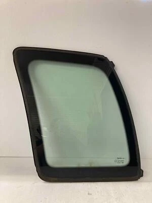 Geo Tracker 2003 cuarto de vidrio ventana lado del conductor OEM LH Foto 1 de 4