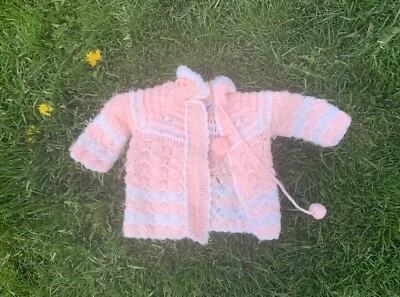 Suéter de Colección Bon Bon Rosa 🌸🌸Crochet Bebé Niña Pompones Necesita TLC Corea** Foto 1 de 4