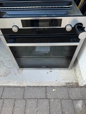 Dampf-Backofen, AEG, 3Jahre alt - Bild 1 von 4