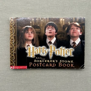 Harry Potter and the Sorcerer's Stone Postcard Book (28 Cards) Scholastic 2001 + - Picture 1 of 11