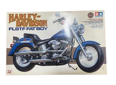 Modellino in plastica per moto Tamiya 1/6 Harley-Davidson FLSTF Fat Boy inuti... - Immagine 1 di 4
