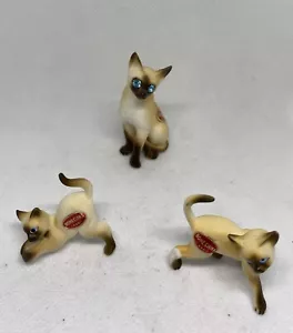 Gato y gatitos siameses de porcelana de hueso vintage con diamantes de imitación y ojos azules - Imagen 1 de 4