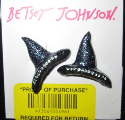 PENDIENTES BETSEY JOHNSON HALLOWEEN AND BOO TO YOU SOMBRERO DE BRUJA BRILLANTE Foto 1 de 2