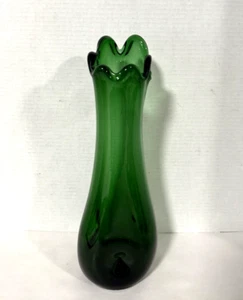 Jarrón oscilante de vidrio vintage verde esmeralda soplado a mano 14 pulgadas seis 6 dedos con hoyuelos MCM - Imagen 1 de 6