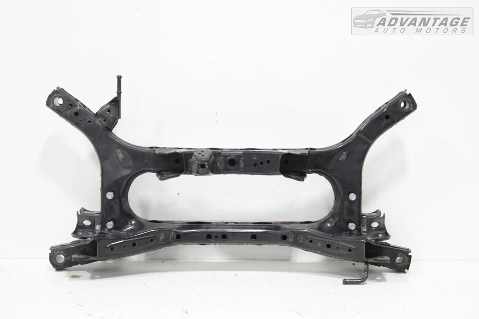 Toyota Prius Prime Hybrid PHEV 2017-22 subchasis trasero crossmember OEM Foto 1 de 4