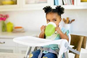 Munchkin Miracle 360 Sippy Cup | Trainer Toddler Cup | BPA Free Baby & Toddler | - Picture 1 of 8