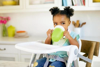 Munchkin Miracle 360 Sippy Cup | Taza Entrenador Niño Pequeño | Bebé y Niño Pequeño Libre de BPA | Foto 1 de 4