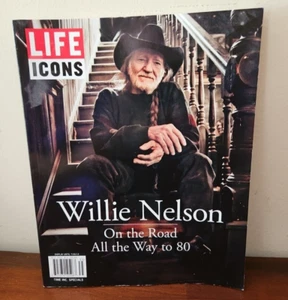 Willie Nelson Life Magazine ICONS - On the Road, All the Way to 80 Magazine - Bild 1 von 7