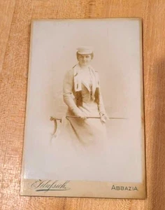 Tarjeta de gabinete Croacia Abbazia años 1880 mujer carruaje montar a caballo rara - Imagen 1 de 5