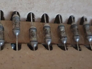 D18 20V The diode is germanium clear glass. NOS USSR Lot-100pcs+ - Picture 1 of 3
