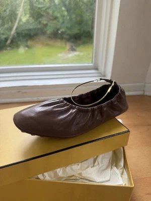 Bailarina plana de cuero Fendi Filo Foto 1 de 4