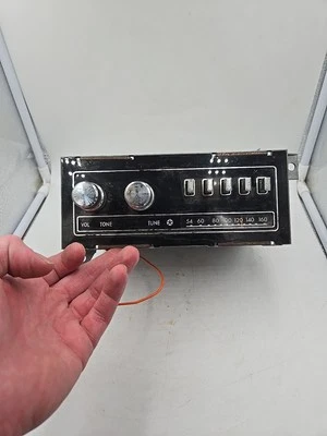 Radio AM 4048362 Chrysler Mark 2 vintage OEM clásica para piezas y reparación  Foto 1 de 4