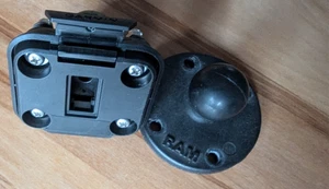 RAM Halterungen für Garmin Zumo - Bild 1 von 2