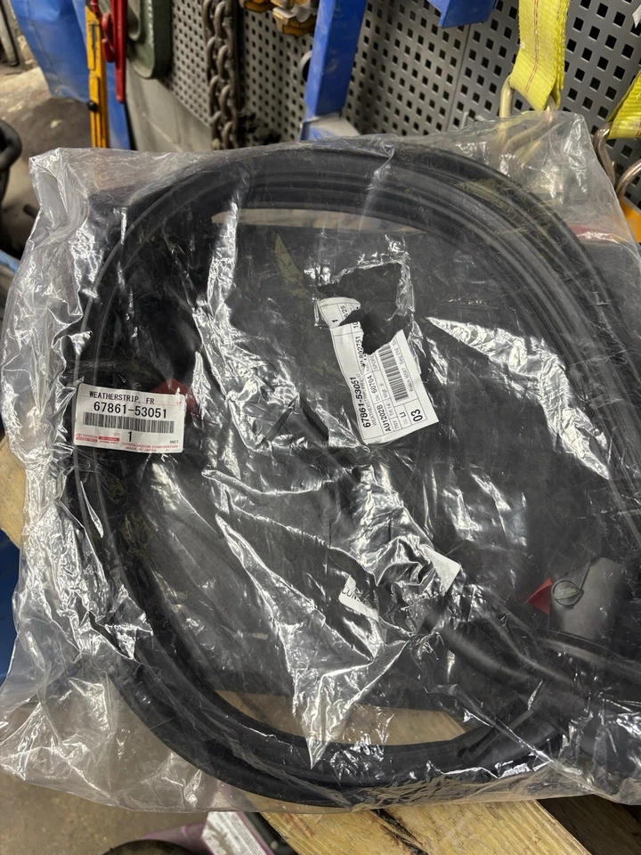 Pieza de resistencia para puerta delantera derecha Lexus IS350 2024 #6786153051. Nuevo Foto 1 de 1